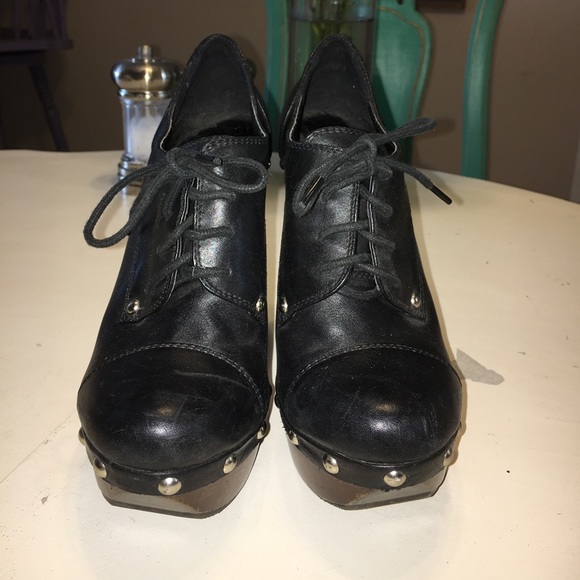 LAST CALL 9/11/22 - Black Leather Oxford Heels - Picture 5 of 6